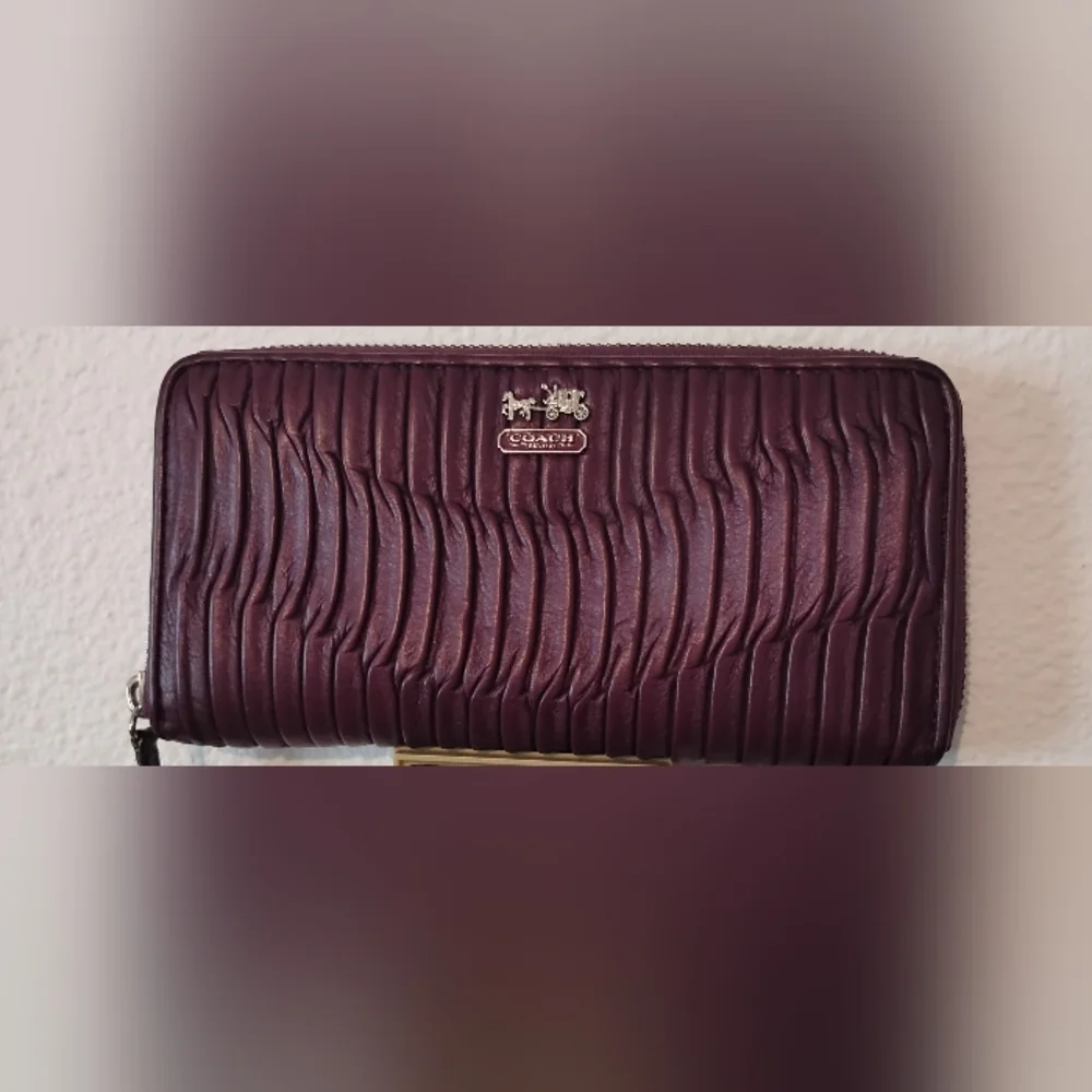 Purple Coach Shoulder Crossbody Bag With Matching Wallet - Picture 7 of 9